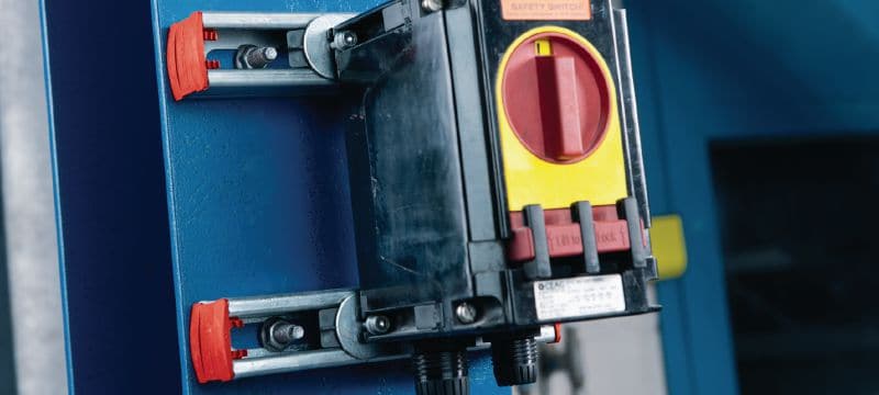 S-BT MR įsukama smeigė (plieninė) Srieginė smeigė (nerūdijantysis plienas), skirta įvairiems tvirtinimo darbams Aplikacijos 1