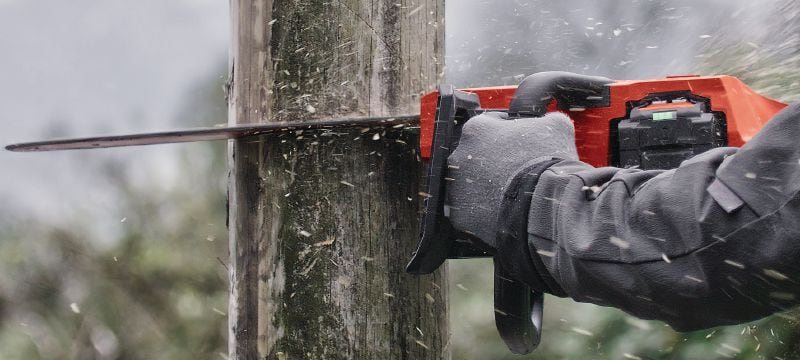 SCN 60-22 akumuliatorinis grandininis pjūklas 16 col | 40 cm akumuliatorinis grandininis pjūklas, skirtas medienos griovimui ir medinių sijų, CLT bei medienos pjovimui („Nuron“ akumuliatorius) Aplikacijos 1