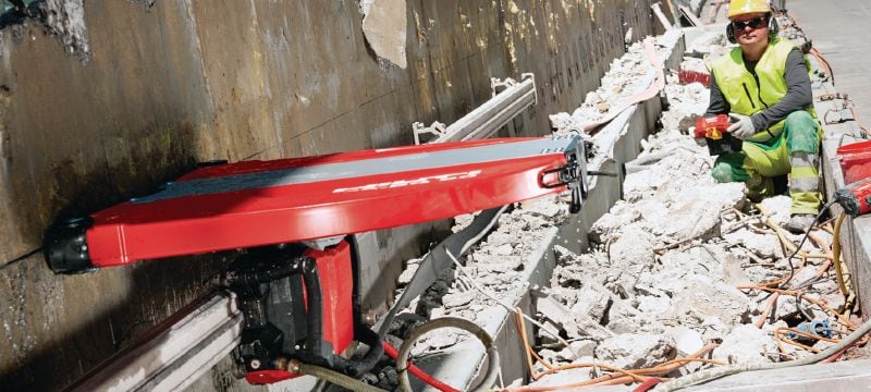 SPX MCS Equidist sienų pjūklo diskas (60H: tinka Hilti ir Husqvarna®) Aukščiausios klasės sieninio pjūklo diskas (15 kW), skirtas dirbant su gelžbetoniu pjauti greitai ir atlaikyti ilgai (60H velenas) Aplikacijos 1