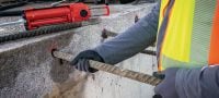 Cheminis inkaras HIT-HY 200-A V3 Geriausių eksploatacinių savybių švirkščiamasis skiedinys – greitai stingstantis cheminis inkaras, patvirtintas naudoti inkaruojant konstrukcines pagrindo plokštes ir armatūros jungtis, montuojamas betonui sustingus, prie betono Aplikacijos 4