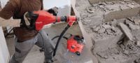 TE 700-AVR SDS-Max kirstuvas Galingas „SDS Max“ (TE-Y) kirstuvas, skirtas sunkiems kalimo darbams betone arba mūre, su antivibracine sistema (AVR) Aplikacijos 2