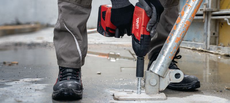 HUS4-H betonsraigtis Itin našus sraigtinis inkaras su šešiakampe galvute, skirtas tvirtinti prie betono ir mūrinio (anglinio plieno) Aplikacijos 1
