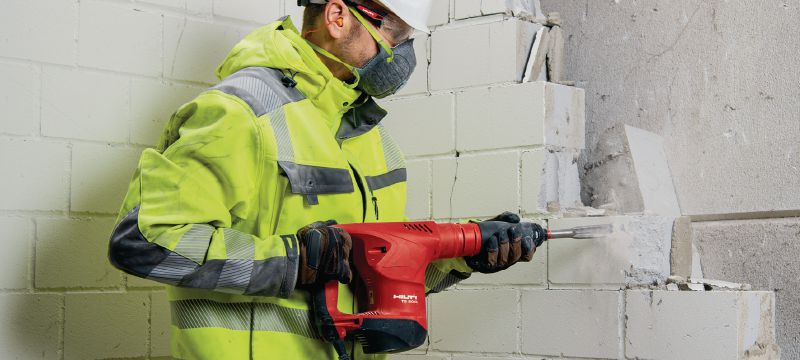 TE 500 SDS-Max skaldos plaktukas Tvirtas „SDS Max“ (TE-Y) griovimo plaktukas, skirtas lengvų apkrovų kalimo darbams su betonu arba mūru Aplikacijos 1