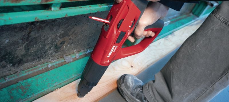 Smeigės medienai X-C P8 Aukštos klasės vienguba vinis, skirta viniašaudėmis medieną tvirtinti prie betono Aplikacijos 1