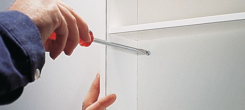 HUD-1 plastikinis sienos kamštis Ekonomiški universalūs plastikiniai sieniniai kaiščiai, tinkami lengvoms apkrovoms prie tuščiavidurių ir pilnavidurių sienų tvirtinti Aplikacijos 1