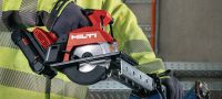 SC 4MR-22 belaidis diskinis pjūklas Mažesnio svorio ir dydžio belaidis diskinis pjūklas, skirtas pjauti viršuje iki 51 mm (2 col.) gylio („Nuron“ akumuliatoriaus platforma) Aplikacijos 4