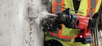 TE 5-22 akumuliatorinis perforatorius Galingas „SDS Plus“ perforatorius ilgu korpusu ir kastuvo rankena idealiai tinka naudoti gręžiant žemyn („Nuron“ akumuliatoriaus platforma) Aplikacijos 3