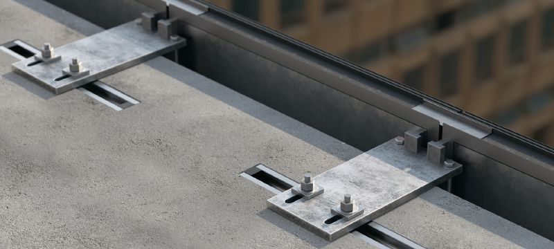 Dantytas HAC-V-T inkarinis bėgelis Dantyti įbetonuojamieji inkariniai bėgeliai su atnaujinta apkrovos galia ir keliais galimais įdėjimo gyliais, užtikrinančiais ekonomišką apdarinės sienos fasadų tvirtinimą Aplikacijos 1