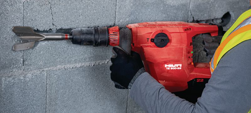TE 500-22 SDS-Max belaidis skaldos plaktukas Akumuliatorinis griovimo kirstuvas su „SDS Max“ (TE-Y) su antivibracine sistema, skirtas betonui ar mūrui skaldyti („Nuron“ akumuliatoriaus platforma) Aplikacijos 1