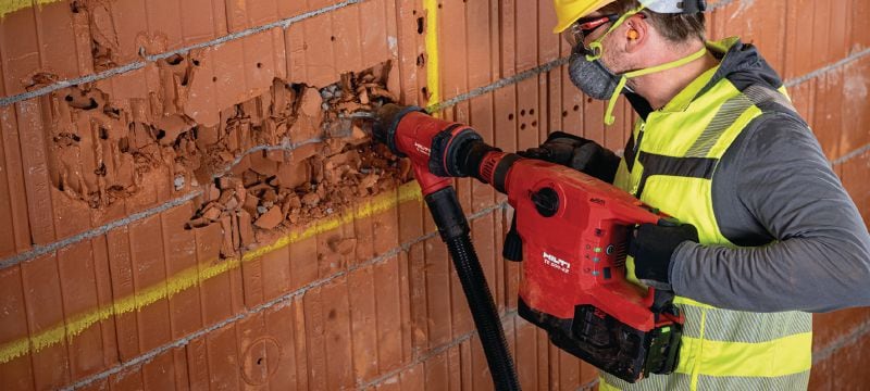 TE 500-22 SDS-Max belaidis skaldos plaktukas Akumuliatorinis griovimo kirstuvas su „SDS Max“ (TE-Y) su antivibracine sistema, skirtas betonui ar mūrui skaldyti („Nuron“ akumuliatoriaus platforma) Aplikacijos 1